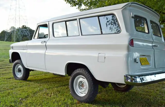 factory 4x4 w/ 305 v6 and rear barn doors