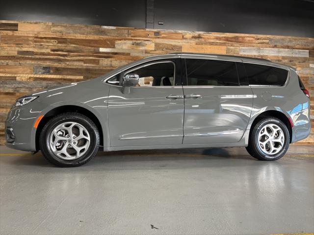 2022 chrysler pacifica limited