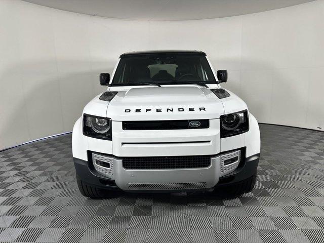 2024 land rover defender 110 p300