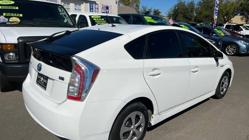 2013 toyota prius three