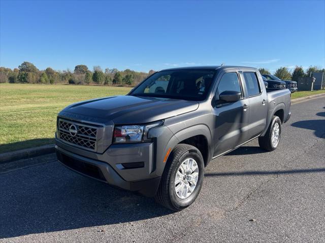 2022 nissan frontier sv