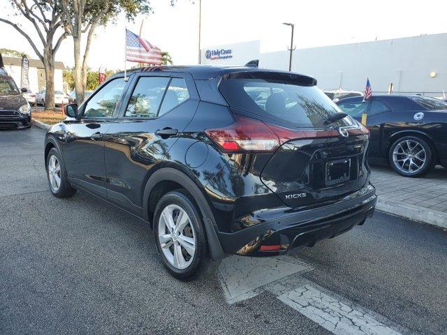 2021 nissan kicks s