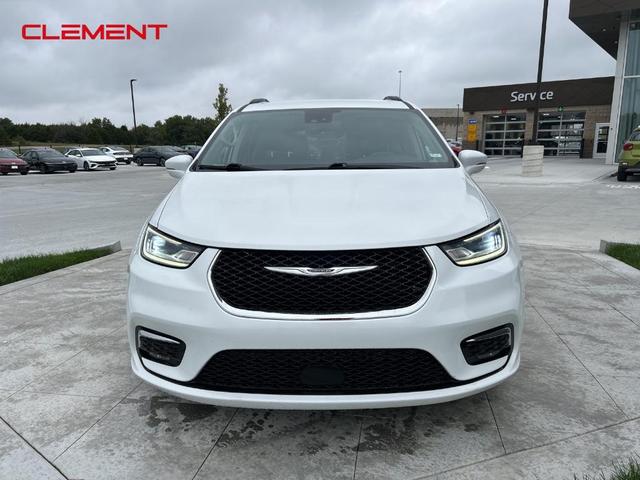 2022 chrysler pacifica touring-l