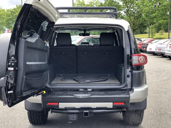 used 2012 toyota fj cruiser 4wd bellevue, wa 98007 for sale in bellevue, washington
