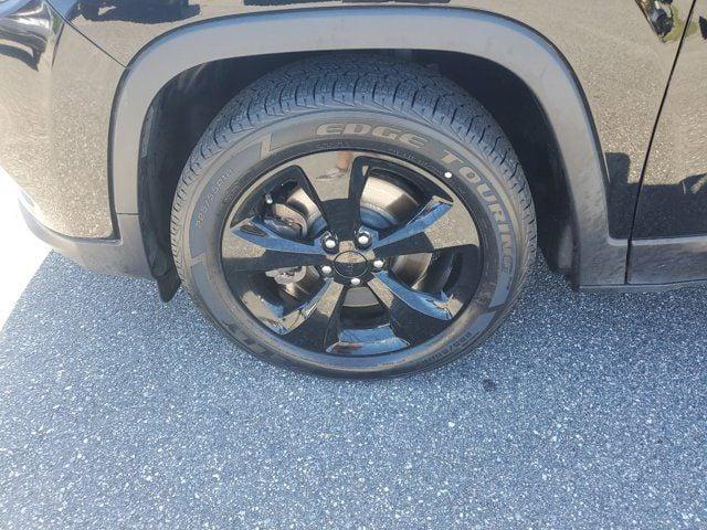 2020 jeep cherokee latitude plus in jacksonville, florida