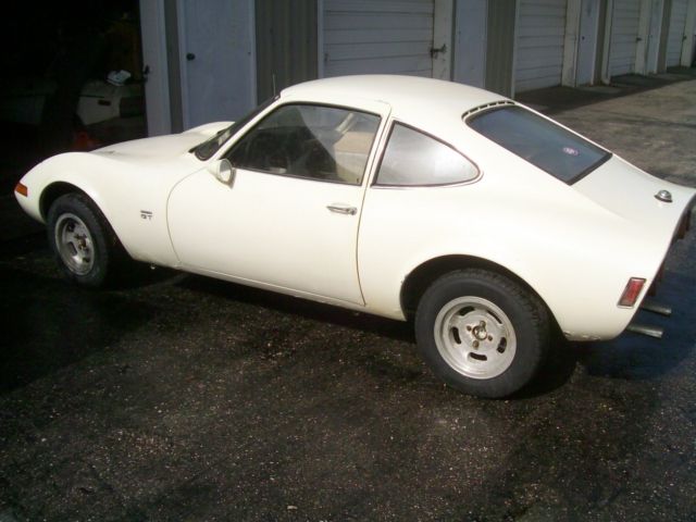 1970 opel gt - needs work dry storage since 1991 - original optional alloy rims