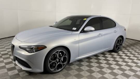2022 Alfa Romeo Giulia