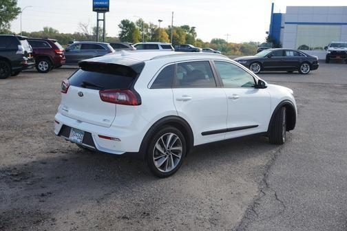 2017 kia niro in beloit, wisconsin