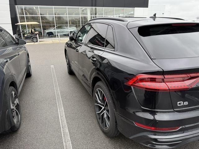 2021 audi q8 55 prestige