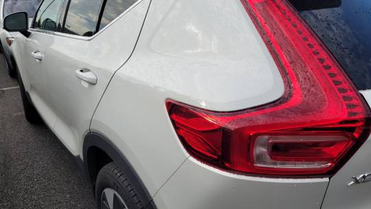 2023 Volvo XC40