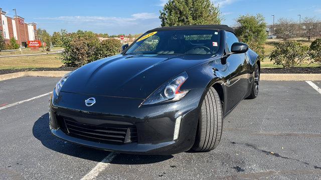 2019 nissan 370z touring