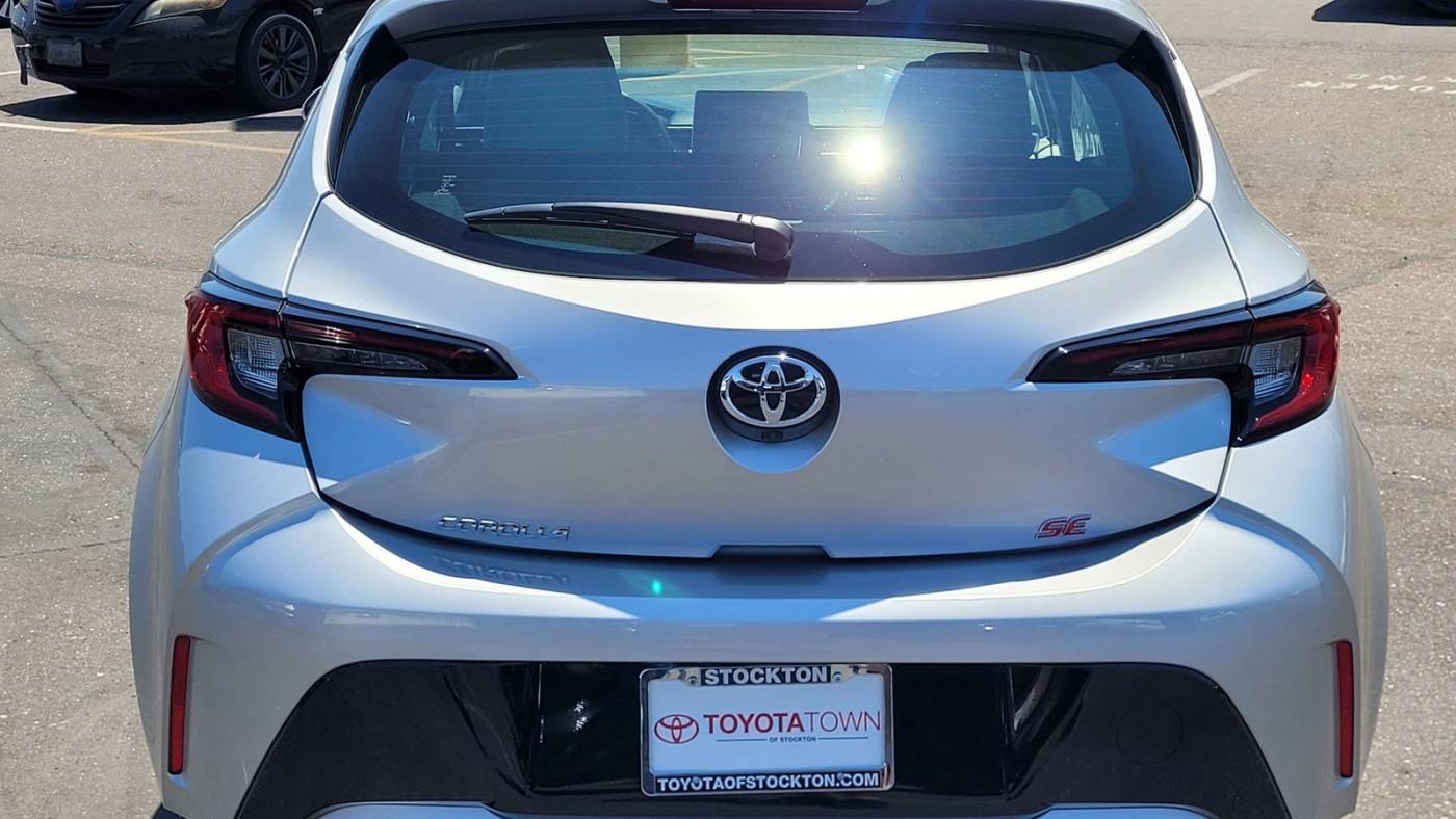 2024 toyota corolla hatchback se