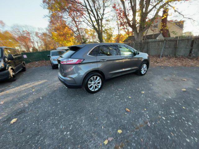 2022 ford edge titanium