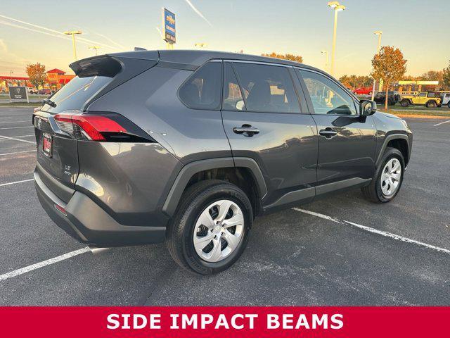 2024 toyota rav4 le