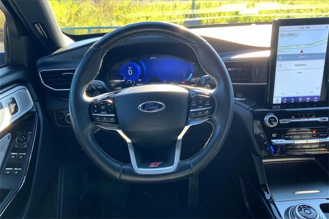 2021 ford explorer st
