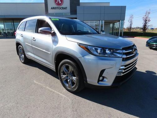 2019 toyota highlander in minneapolis, minnesota