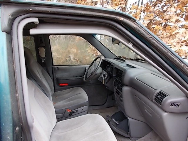 1994 dodge caravan mini passenger van 3-door 2.5l does not run