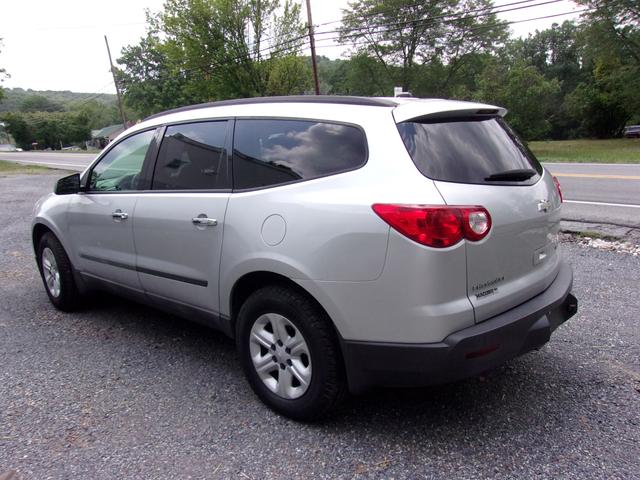 2009 chevrolet traverse ls