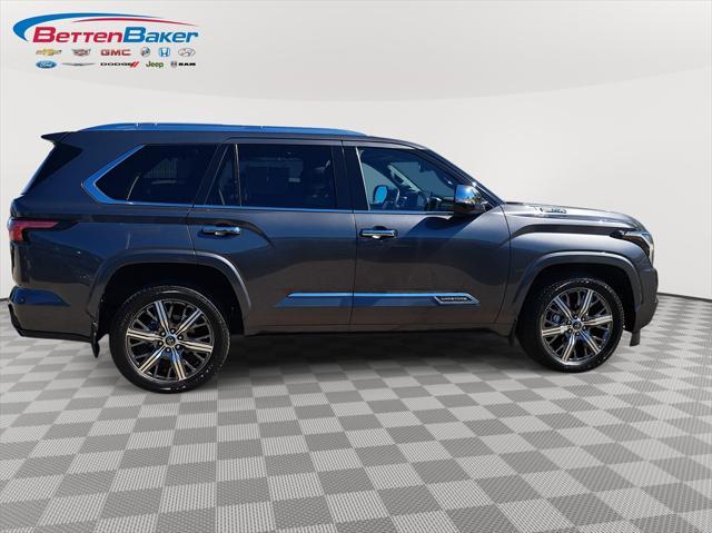 2023 toyota sequoia base