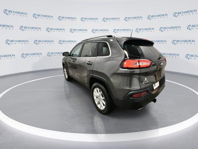 2018 jeep cherokee latitude plus