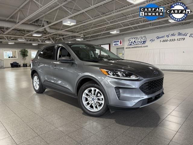 2022 ford escape se