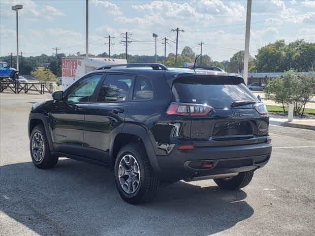 2022 jeep cherokee trailhawk