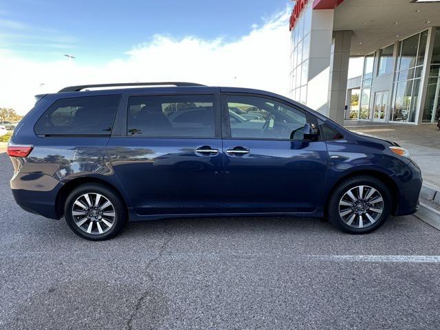 2020 toyota sienna xle