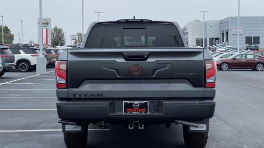 2024 Nissan Titan pro-4x