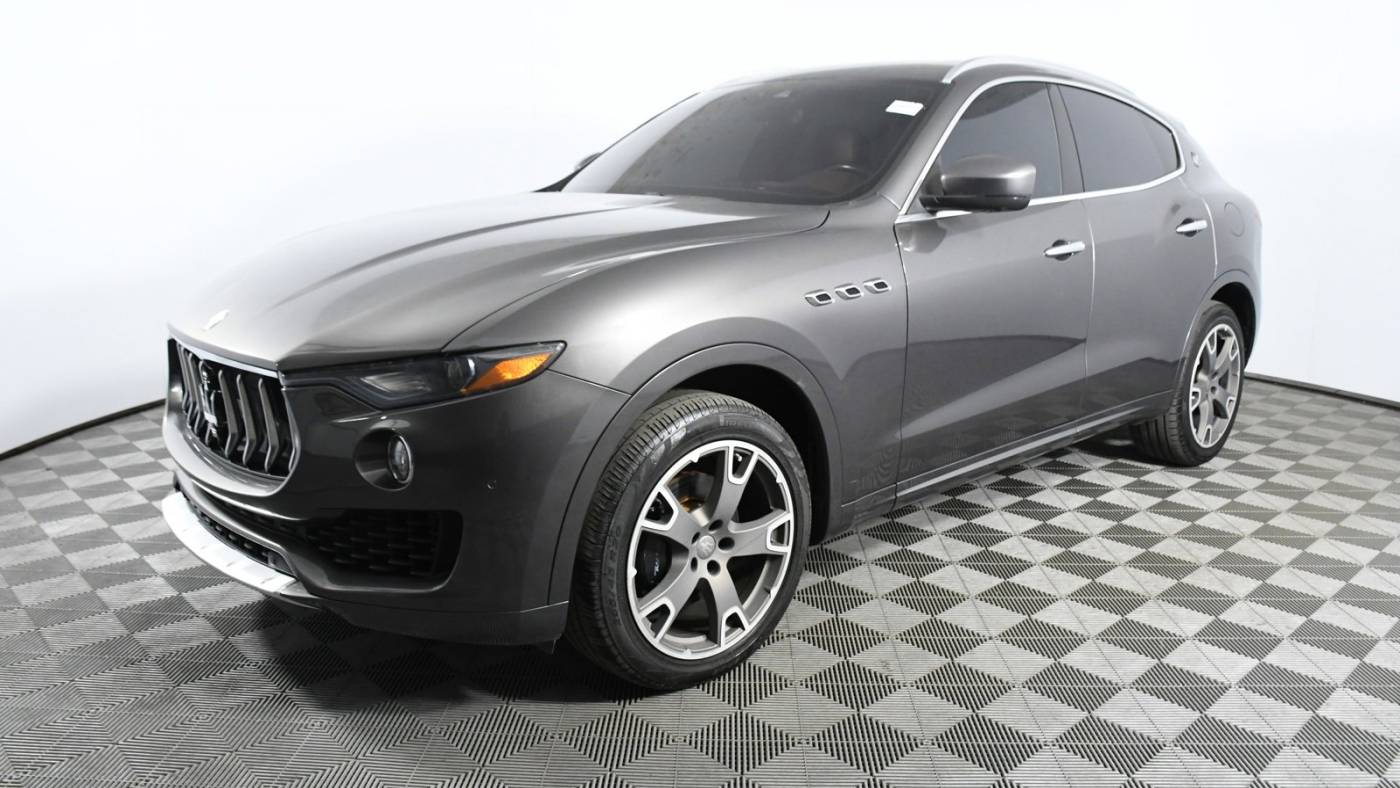 2017 maserati levante base