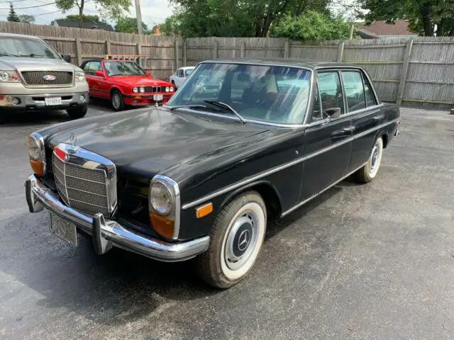 1969 and 1973 220d project barn find, needs work, mechanic special, no reserve!!