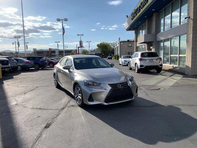 2019 lexus is 300 base