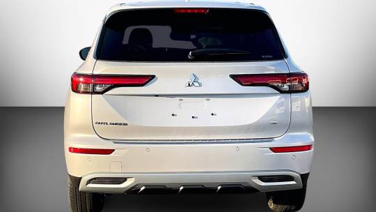 2024 Mitsubishi Outlander