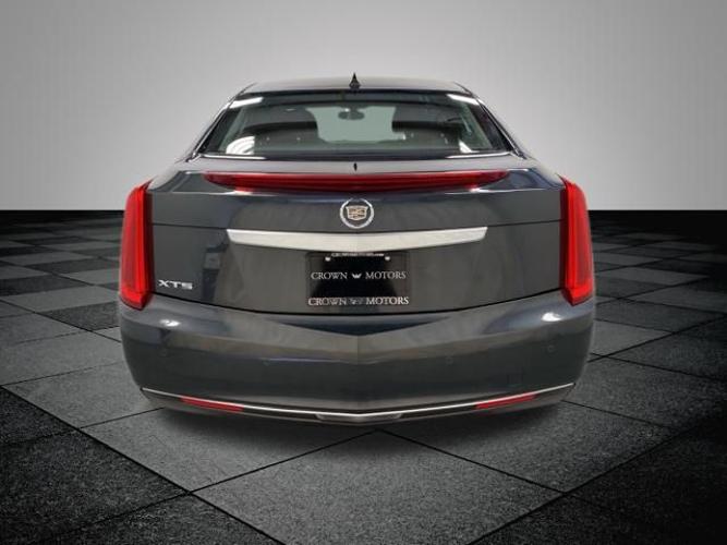 used 2013 cadillac xts base