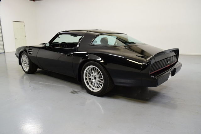 1981 pontiac firebird trans am restomod