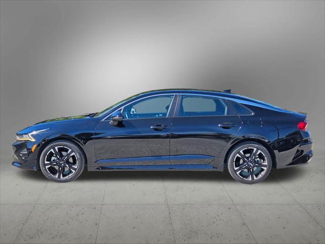 2022 kia k5 gt-line