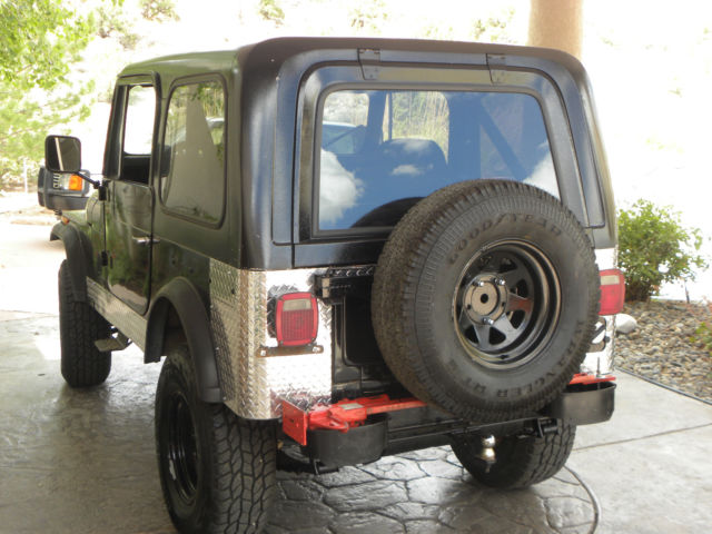 cj jeep cj7.. 1976 .original v8 and quadrotrac automatic