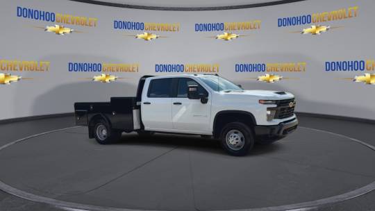 new 2024 chevrolet silverado 3500hd chassis cab 4wd crew cab 177" wb, 60" ca work truck