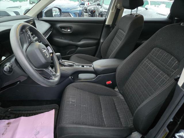 2023 honda hr-v lx