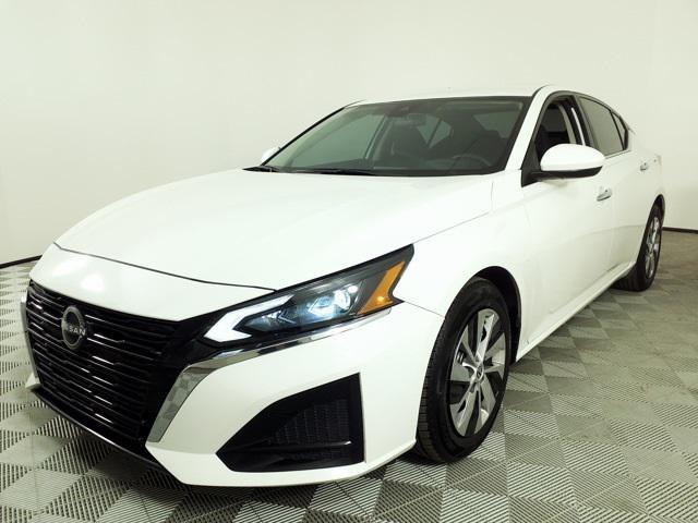 2023 nissan altima s fwd