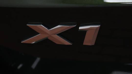2025 BMW X1