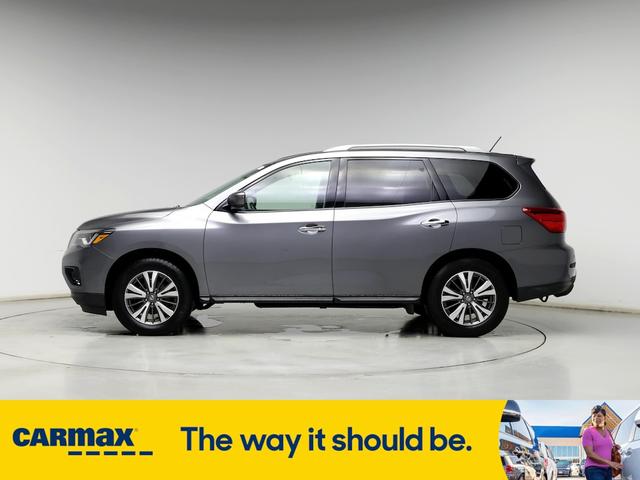 2018 nissan pathfinder sv