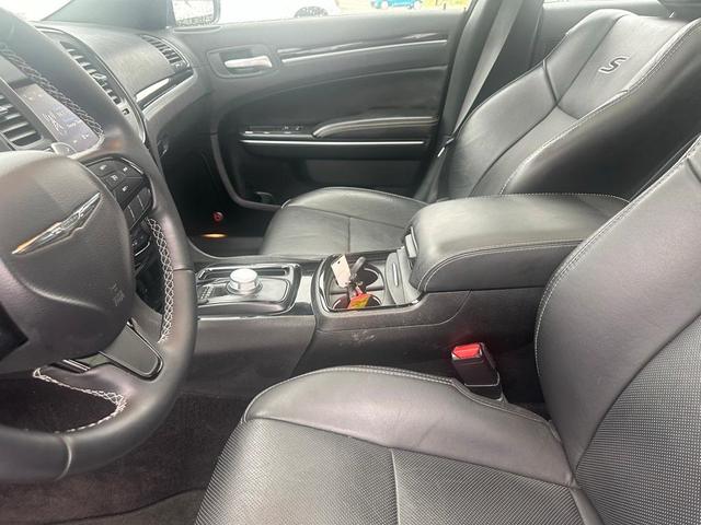2018 chrysler 300 s