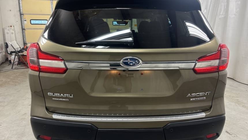 2022 subaru ascent limited 8-passenger