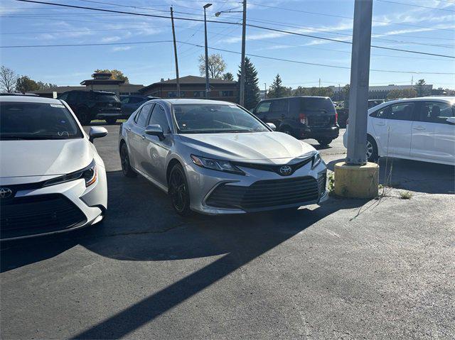2023 toyota camry le