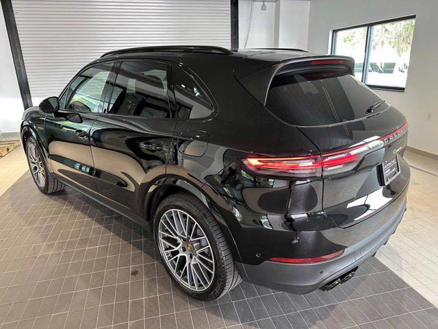 2023 porsche cayenne e-hybrid platinum edition