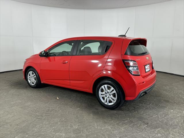 2020 chevrolet sonic fwd hatchback 1fl 5-door