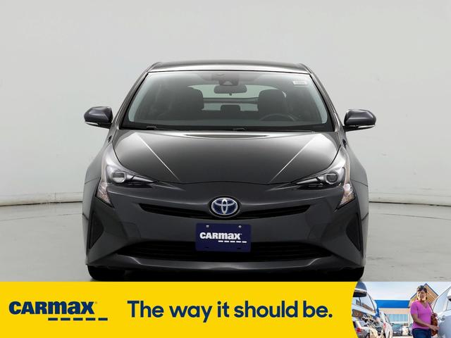 2017 toyota prius three