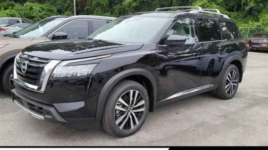 2024 Nissan Pathfinder platinum