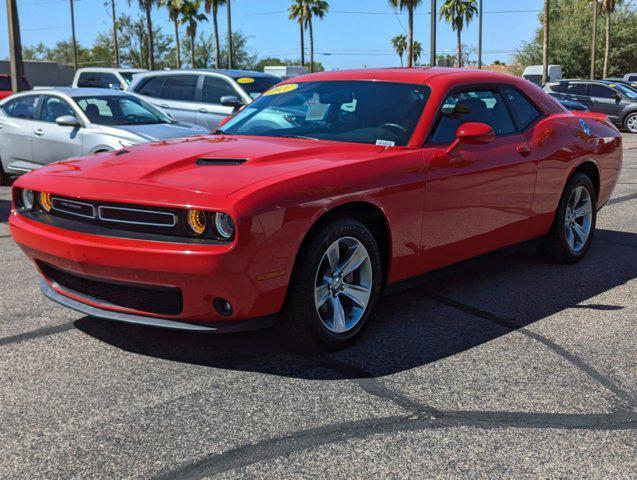 2021 dodge challenger sxt