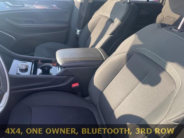 2021 jeep grand cherokee l laredo